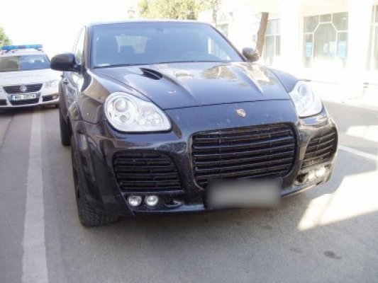 Porsche Cayenne furat din Moscova, depistat la Vama Veche